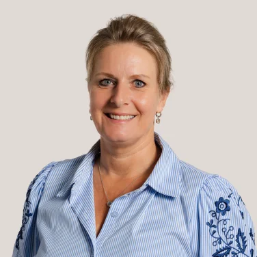 Suzanne Arts
